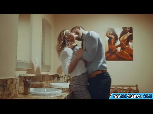 ❤️ Когато наедряла блондинка ви съблазни в обществена тоалетна ❌ Ебане видео в bg.high-pass.ru ❌